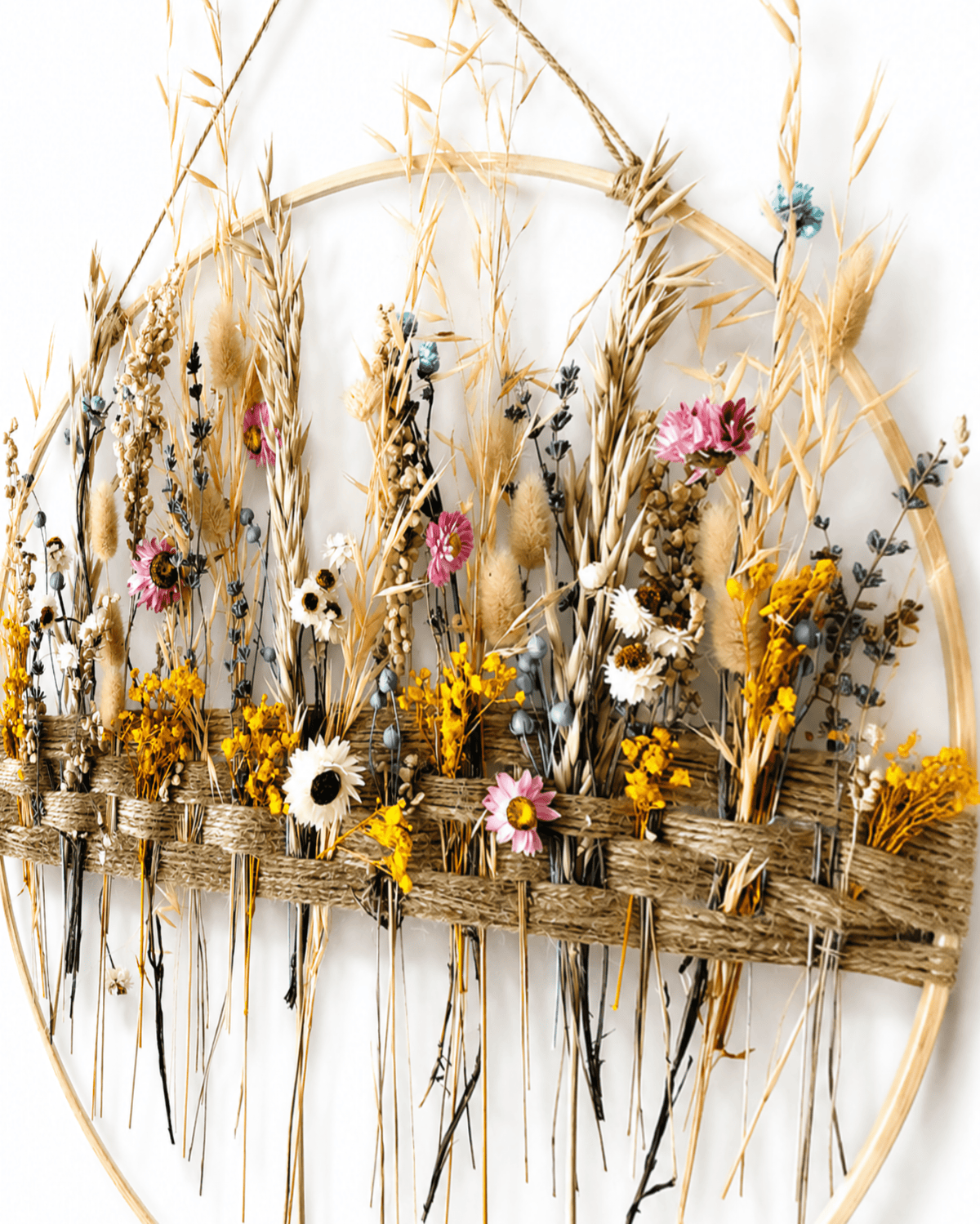 Discover Handmade Dried Flower Wall Decor by Flor Chama do Algarve - Flor Chama Do Algarve