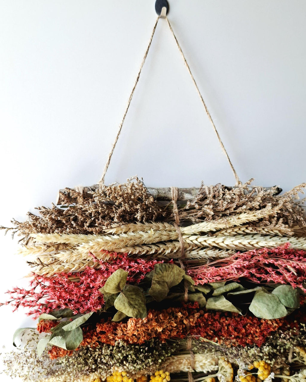 Dried Flower Wall Hanging, Boho Wall Decor, Natural Floral Wall Art, Rustic Home Decor, Handmade Wall Panel, Botanical Wall Hanging