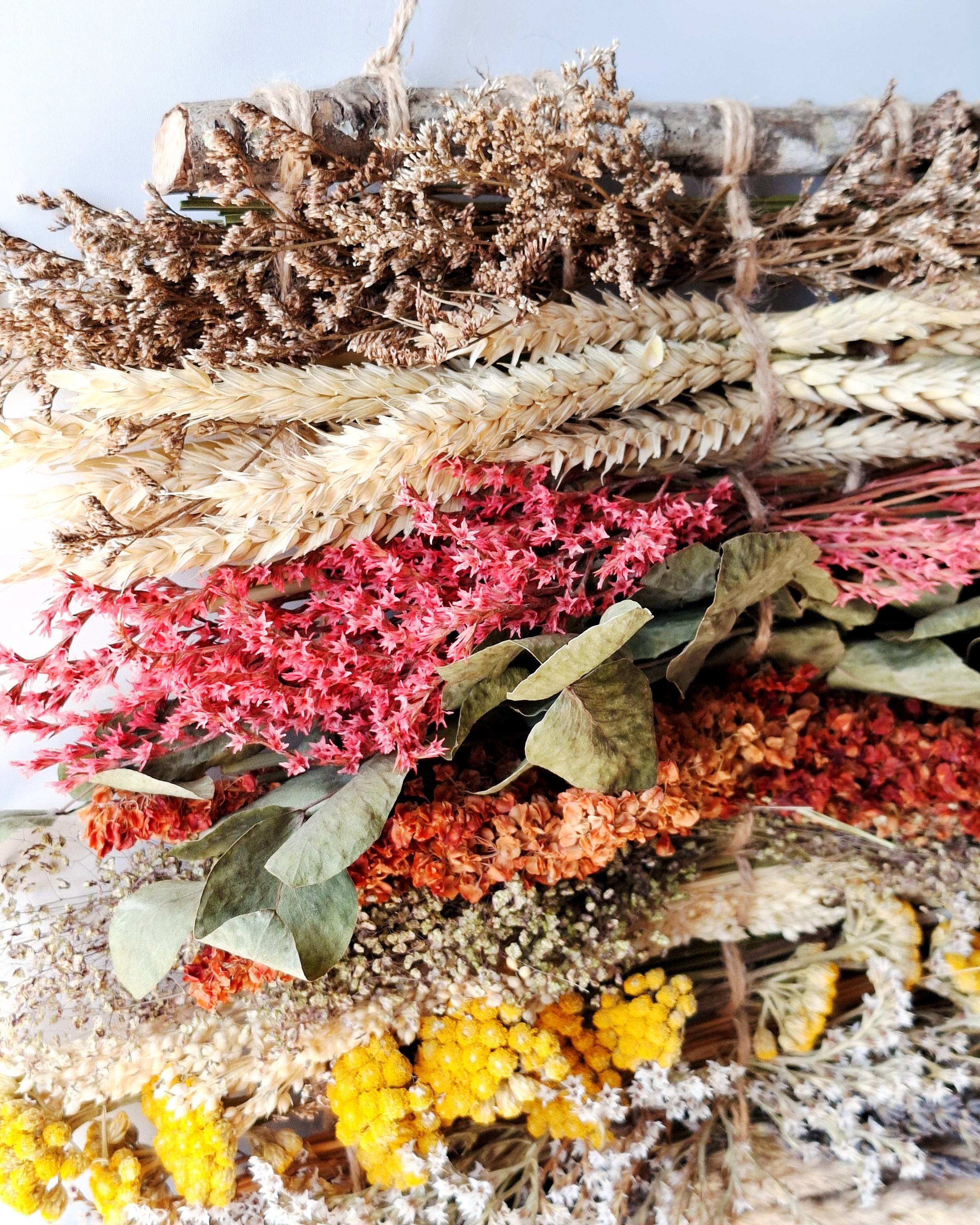 Dried Flower Wall Hanging, Boho Wall Decor, Natural Floral Wall Art, Rustic Home Decor, Handmade Wall Panel, Botanical Wall Hanging