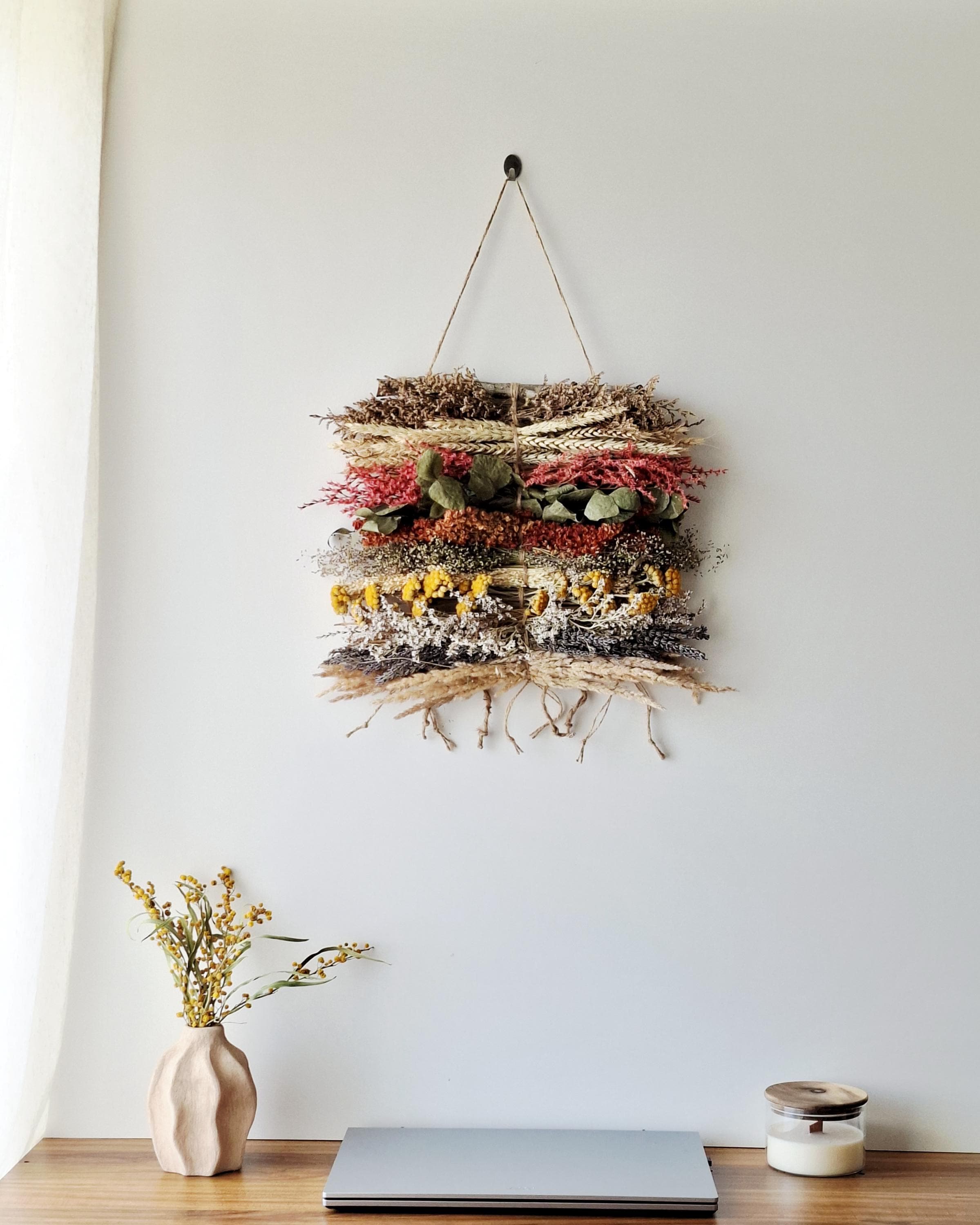 Dried Flower Wall Hanging, Boho Wall Decor, Natural Floral Wall Art, Rustic Home Decor, Handmade Wall Panel, Botanical Wall Hanging