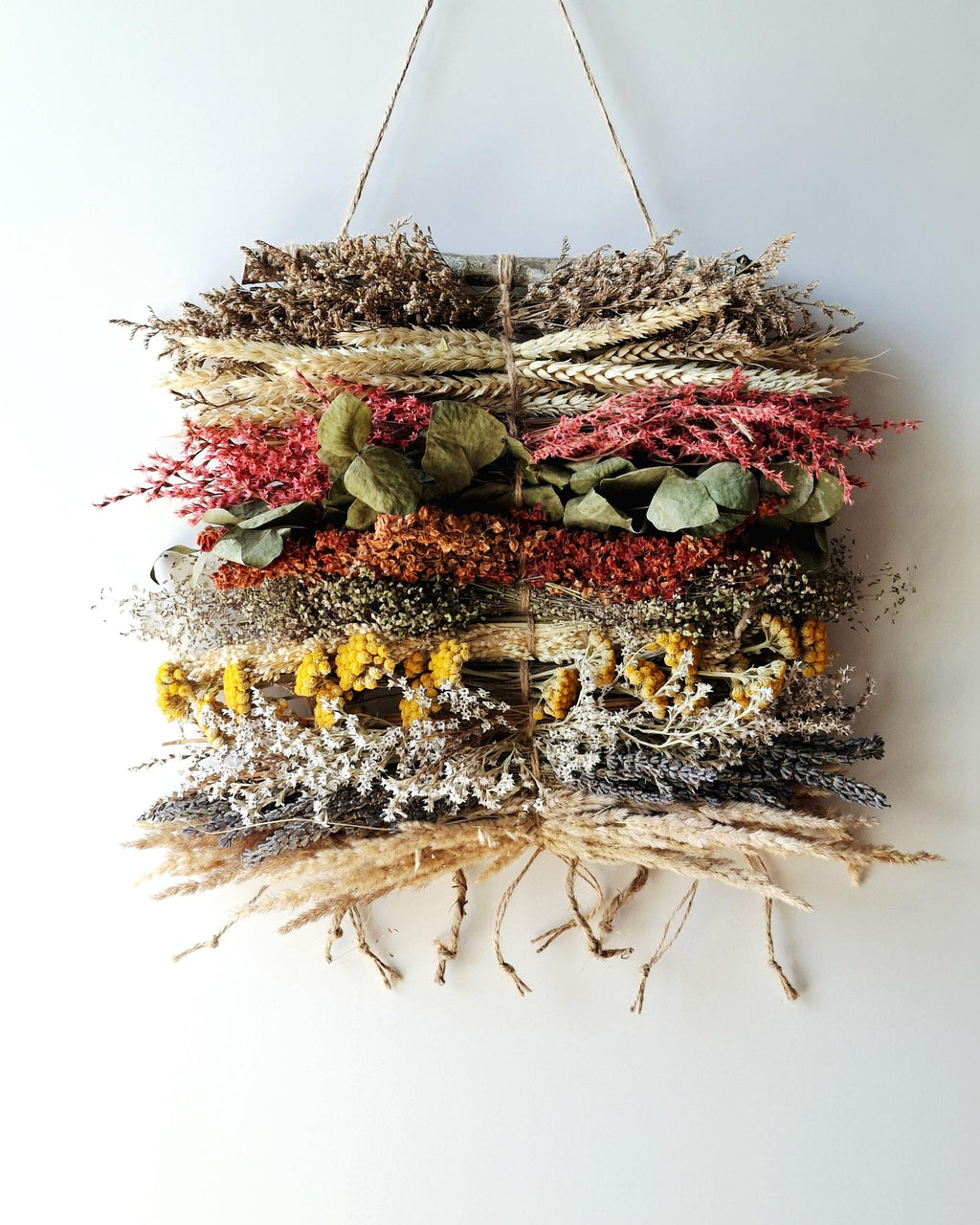 Dried Flower Wall Hanging, Boho Wall Decor, Natural Floral Wall Art, Rustic Home Decor, Handmade Wall Panel, Botanical Wall Hanging