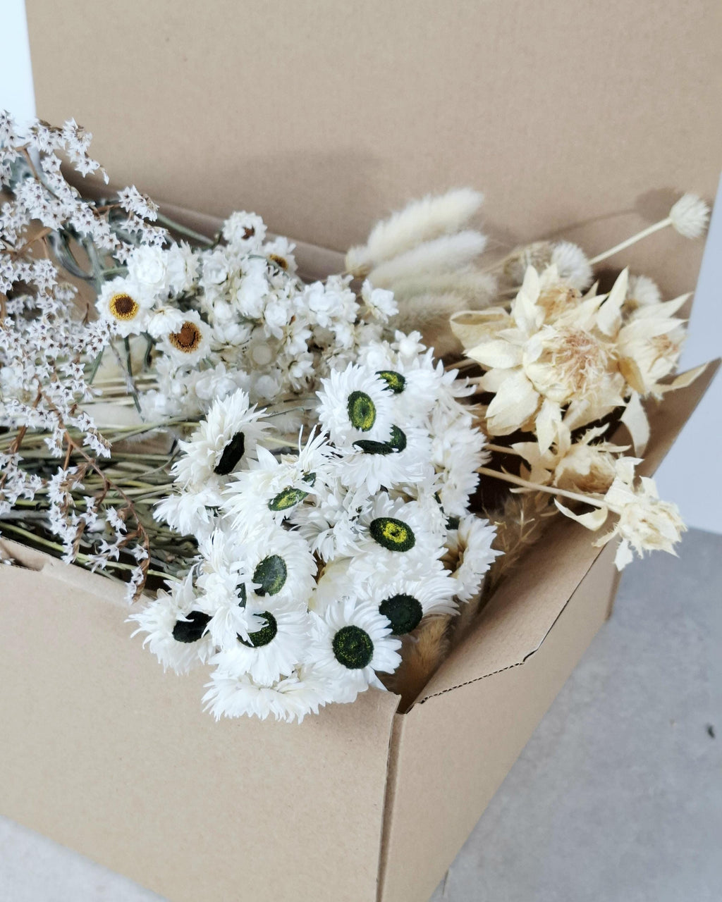 White Dried Flower Box for Crafts – Neutral DIY Floral Kit, Boho Dried Flowers Mix, Floral Supply Box for Resin Art, Candles & Decor