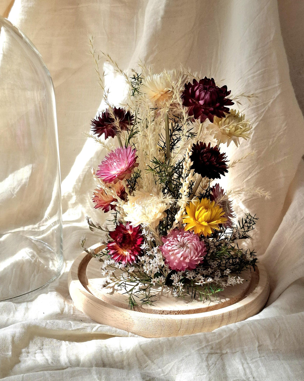 Dried Flower Glass Dome, Preserved Flower Arrangement, Botanical Decor, Cottagecore Home Decor, Glass Cloche Display, Unique Floral Gift