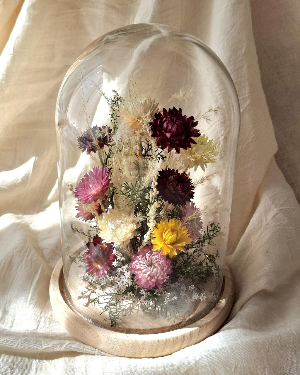 Dried Flower Glass Dome, Preserved Flower Arrangement, Botanical Decor, Cottagecore Home Decor, Glass Cloche Display, Unique Floral Gift